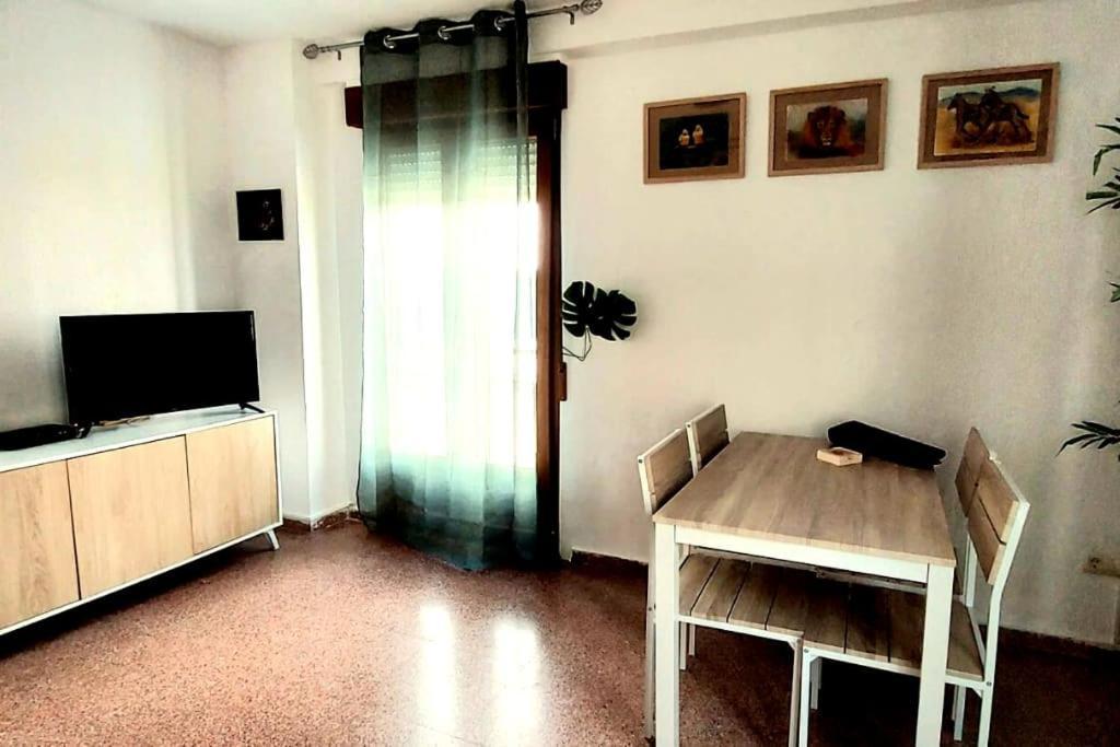 Apartamento En Zona De Ocio Casco Antiguo Alicante Exterior photo