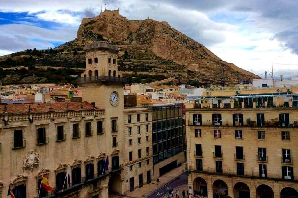 Apartamento En Zona De Ocio Casco Antiguo Alicante Exterior photo