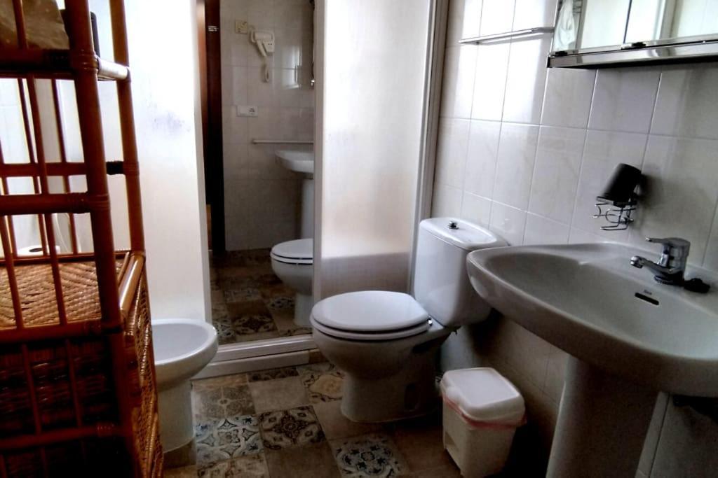 Apartamento En Zona De Ocio Casco Antiguo Alicante Exterior photo